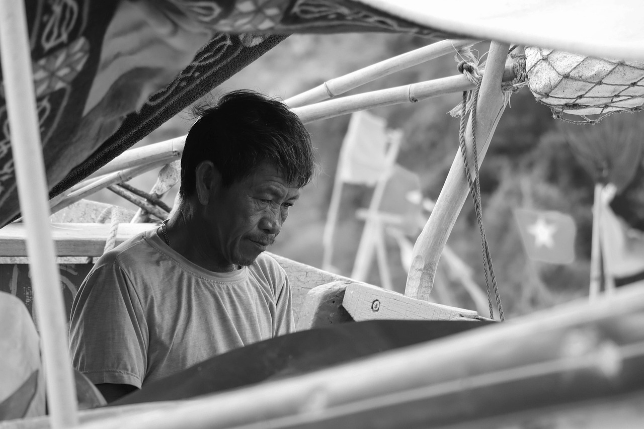 有料老人ホームの介護職への転職で注意すべき点は？